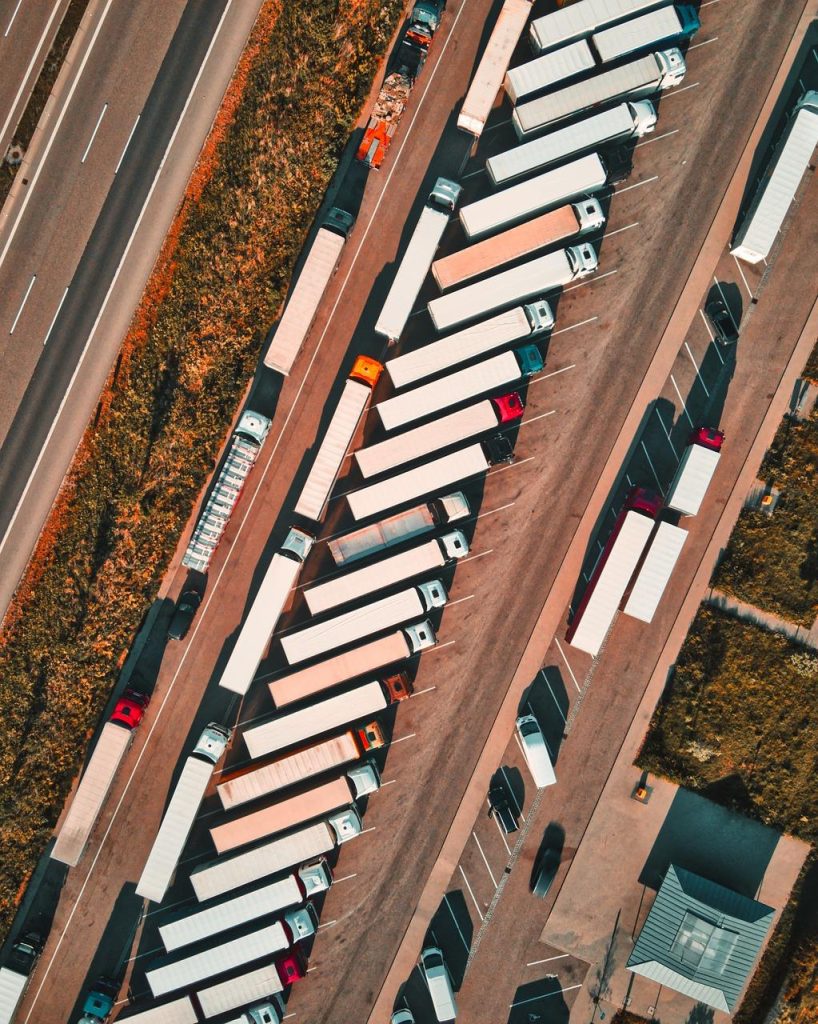 Checklist voor het kiezen van een betrouwbare koerier in Eindhoven met aandacht voor snelheid, communicatie en veiligheid